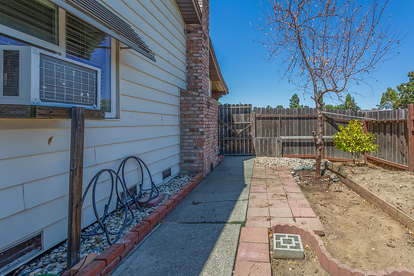 1091 Hawk Lane_108
