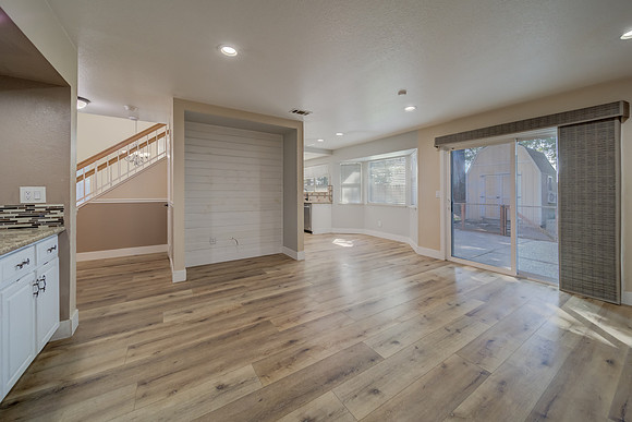 2415 Tea Court_35