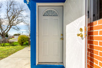612 E Colorado St_,09
