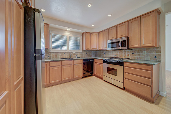 2765 Ryan Road_21