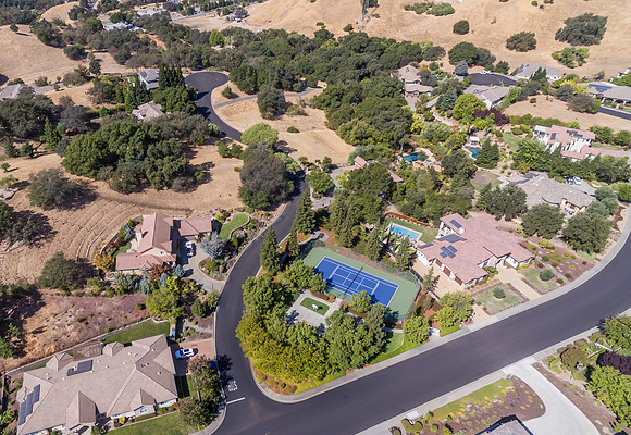 2030 Pinecrest Court_12