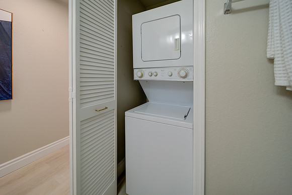 Tice Creek Drive, 1860, Unit #1339_117