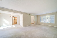 1221 Oakmont Drive, Unit 2_08