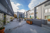 455-115 Crescent St_03