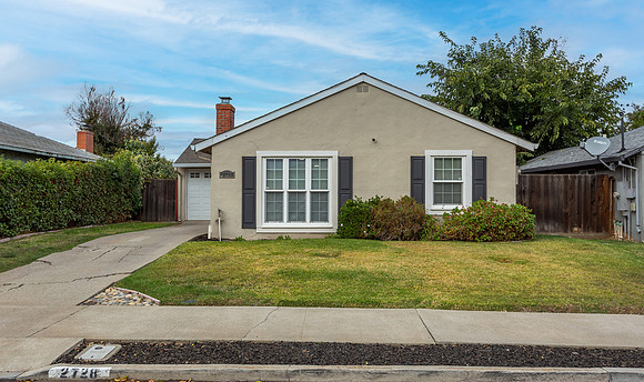 2728 Capistrano Street_01