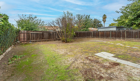 2728 Capistrano Street_05
