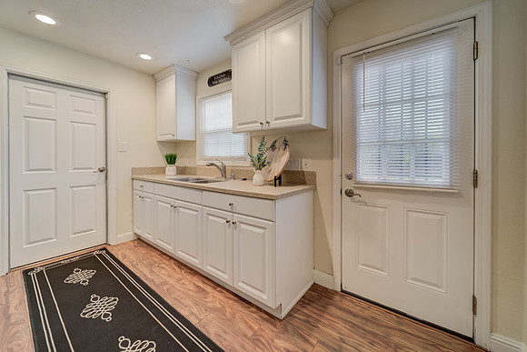 2728 Capistrano Street_19