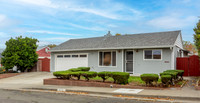 818 Ashwood Avenue_03