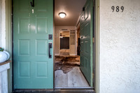 989 Suffolk Way_12