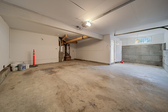 100 Alameda Place_47