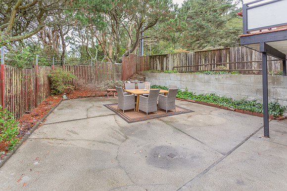 100 Alameda Place_106