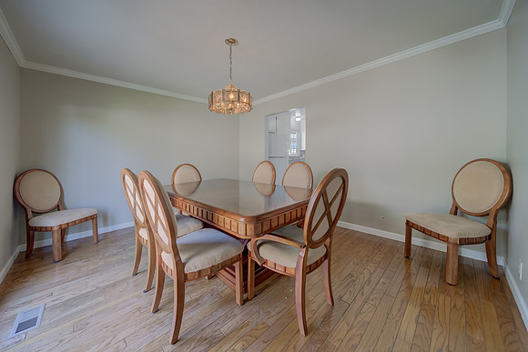 2037 San Luis Street_119