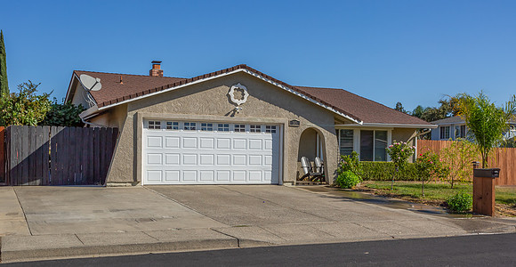 185 Dover Way_03