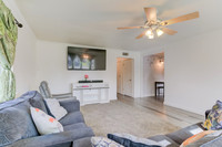 612 E Colorado St_,12