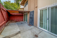 420-#4 Corcoran Ave_04