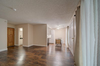 420-#4 Corcoran Ave_13