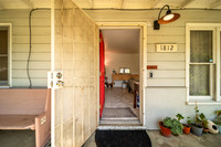 1812 Utah Street_19