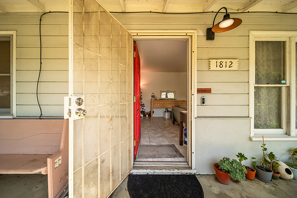 1812 Utah Street_19