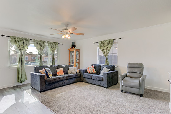 612 E Colorado St_,13