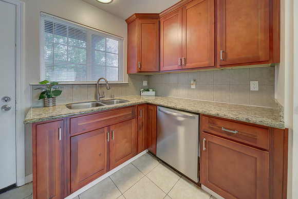 1685-A Maubert Ct_121