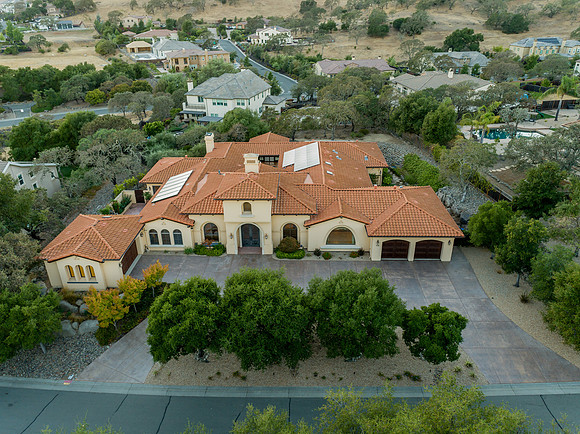 709 Saddle Ridge Wy_100
