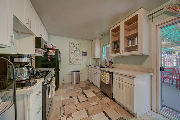 1812 Utah Street_29