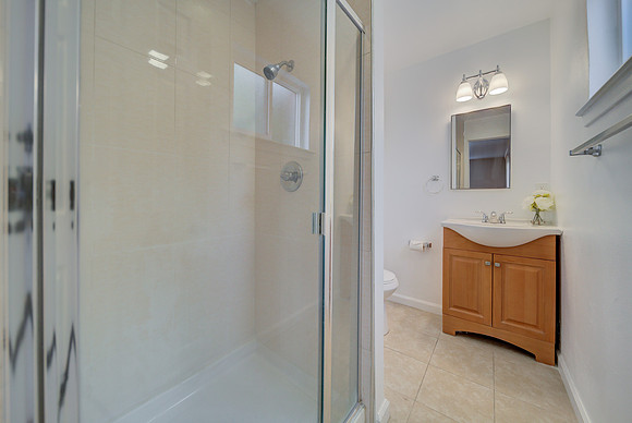 1685-A Maubert Ct_133