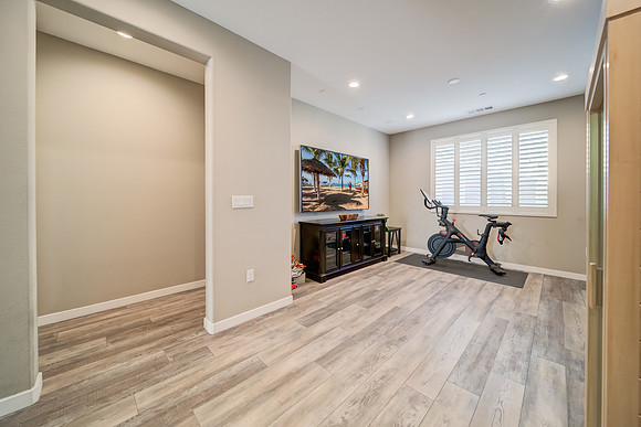 1344 Jamboree Drive_46
