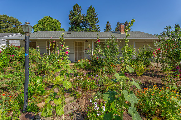 1812 Utah Street_104