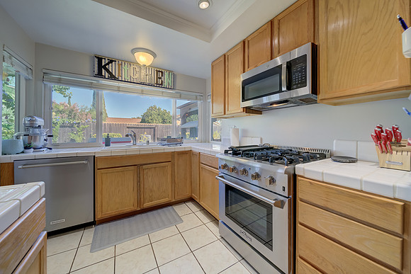 185 Dover Way_19