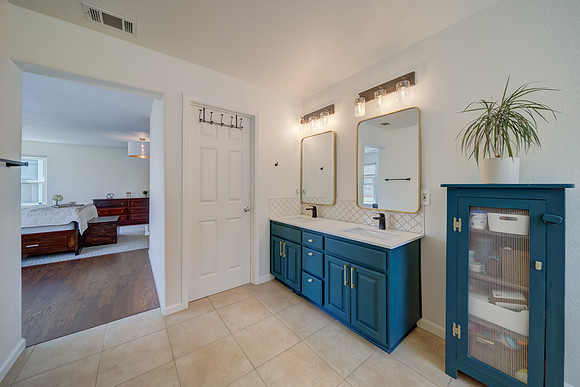 578 Tawny Lake Place_57