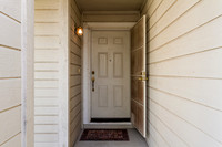 608 Charles Way_06