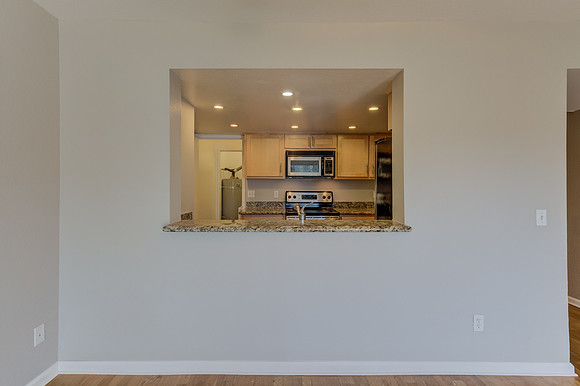 403 Tabor Av_11