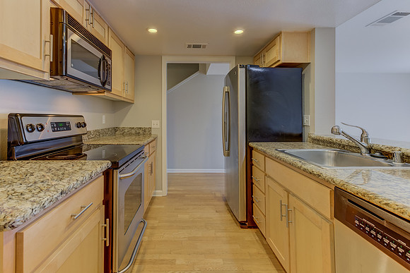 403 Tabor Av_14