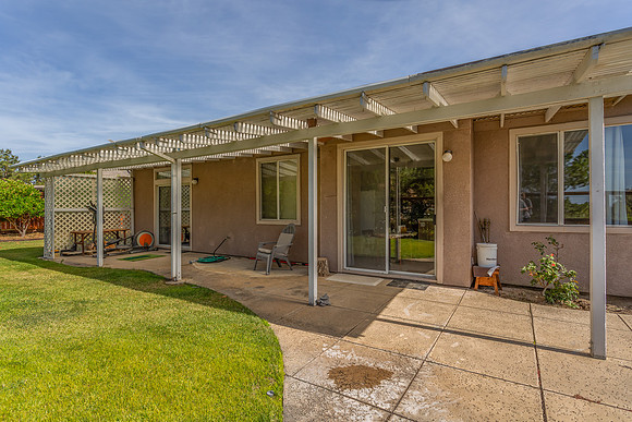2601 Lawndale Court_10