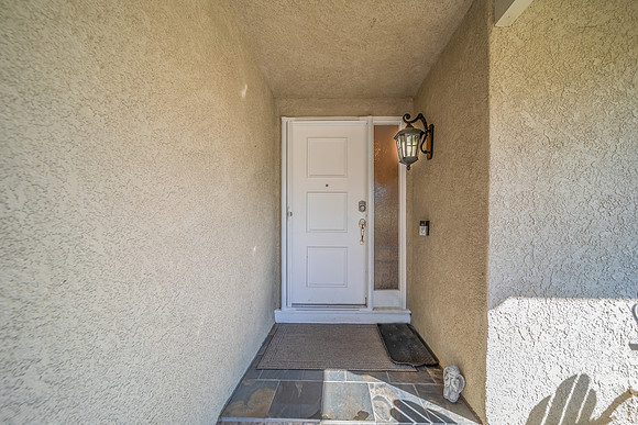 185 Dover Way_109