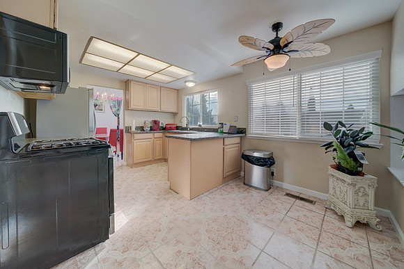 160 Bristol Dr_23