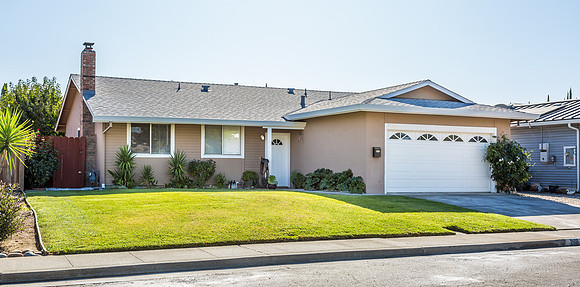 2118 Condor Way_02