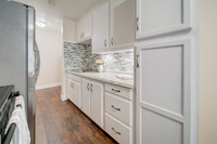 420-#4 Corcoran Ave_16