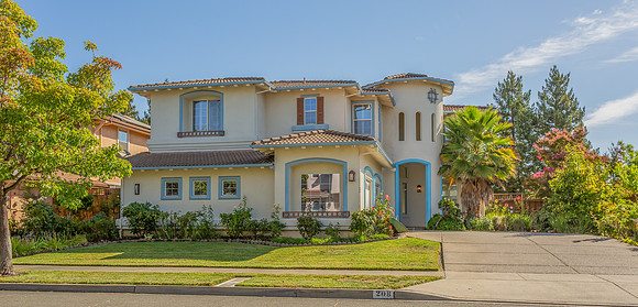 208 Verona Way_01