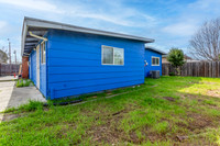 612 E Colorado St_,05