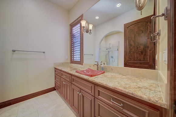 709 Saddle Ridge Wy_229