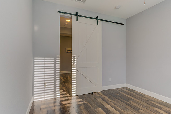 8012 Kenai Court_11