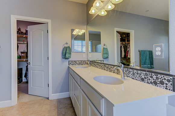 8012 Kenai Court_41