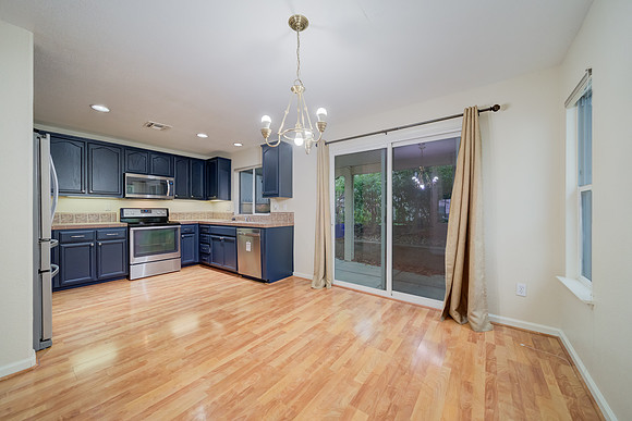 373 Shadow Creek Drive_18