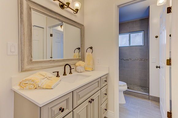 40_Woodcliff Ct_12