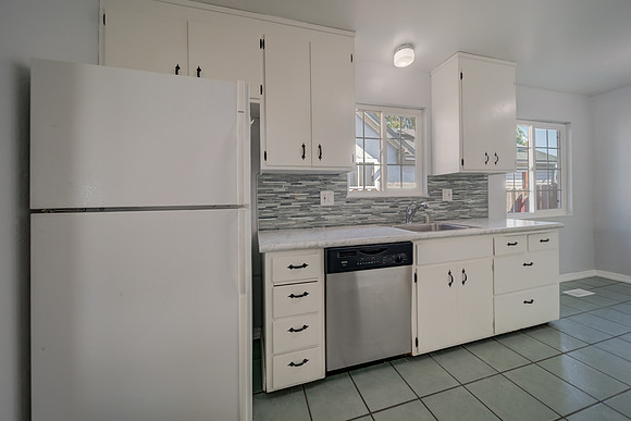 2037 San Luis Street_21