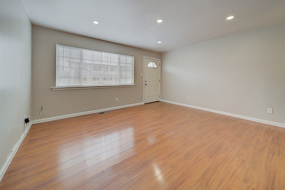 1685-A Maubert Ct_115