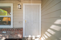 1708-1710 Santa Ynez Way_16