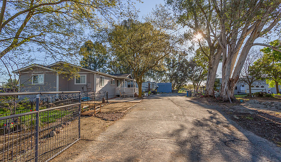 7672 Country Ln_01